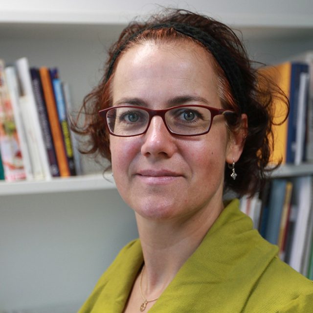 Se 02 Ep 10 Karien Dekker, Thornbury
