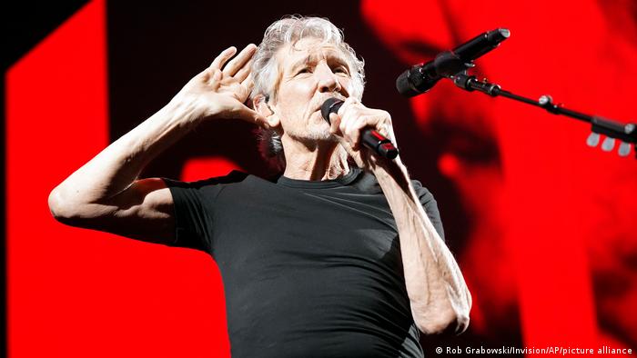 KrakCast Discussion – Hey, Krakow, leave Roger Waters alone! He’s just another *ick after all... KrakCast Discussion – Hey, Krakow, leave Roger Waters alone! He’s just another *ick after all...