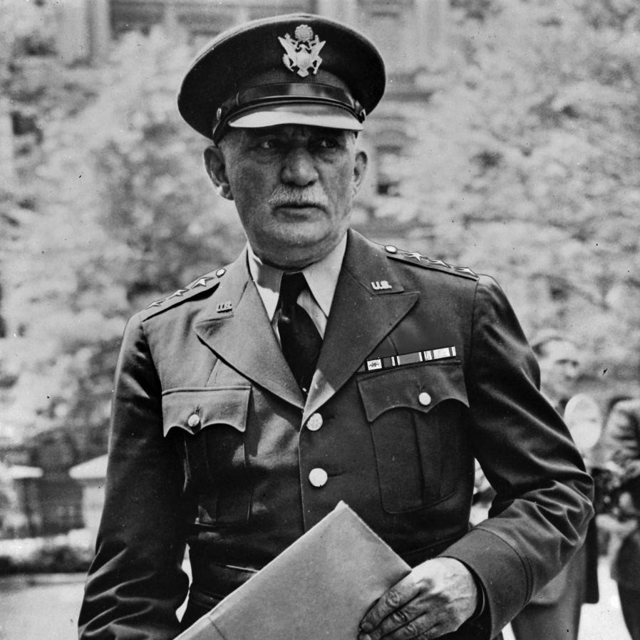 William S. Knudsen: One Dollar Man