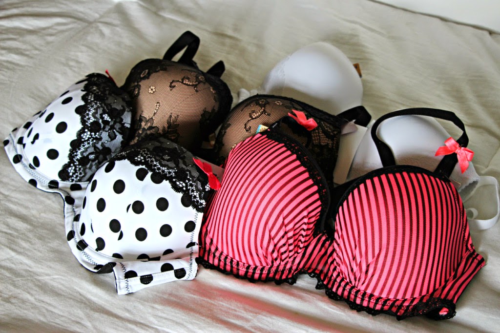 Seasonsway.com - Sexy Bras to Make You Feel Flirty !!!