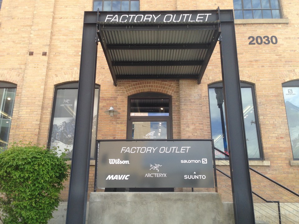 Episode 52 AmerSport Factory Outlet Salomon Conor Wright Josh