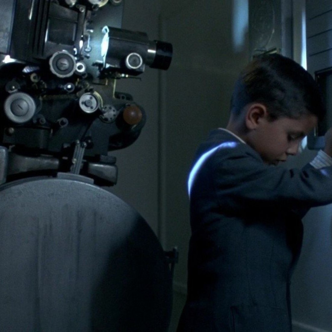 עין הדג מציגים - חמש על חמש